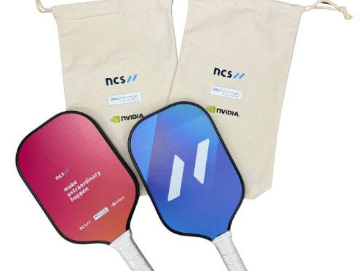 custom pickleball paddle