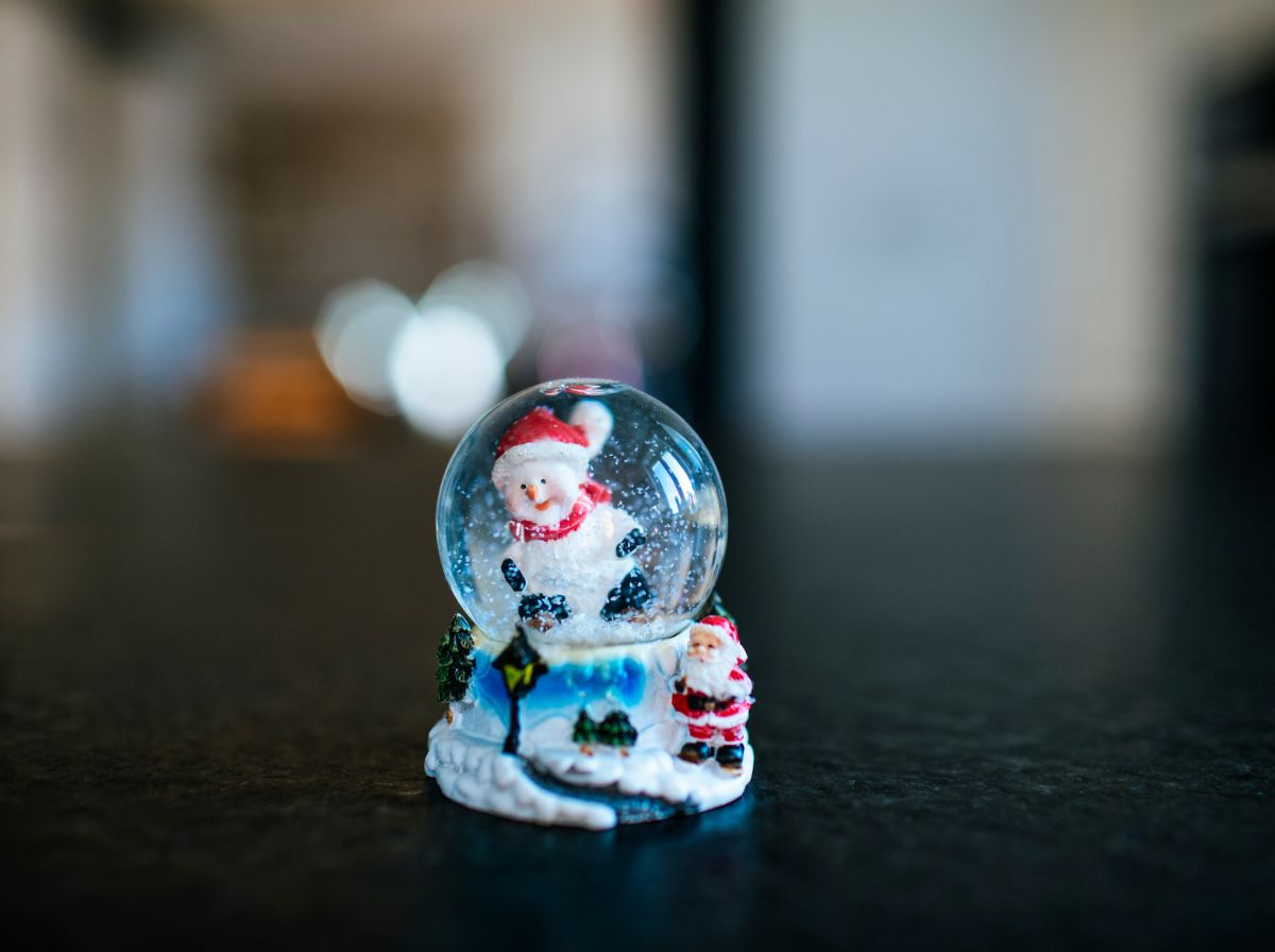 custom snow globe
